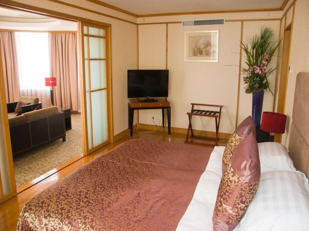 Qingdao Royal Garden Hotel Eksteriør bilde
