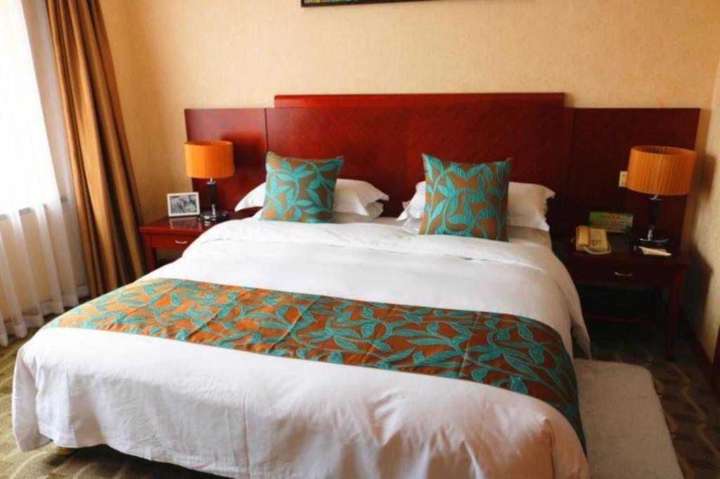 Qingdao Royal Garden Hotel Eksteriør bilde
