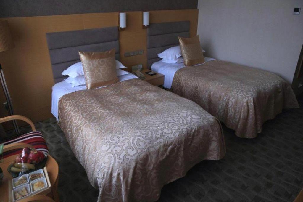 Qingdao Royal Garden Hotel Eksteriør bilde