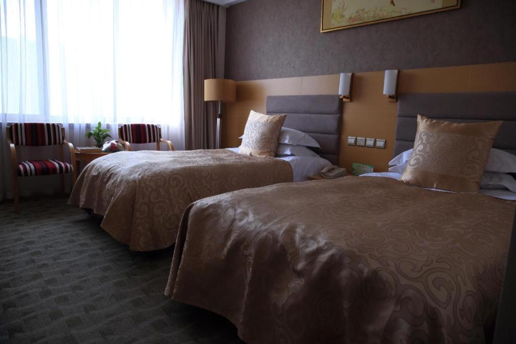 Qingdao Royal Garden Hotel Eksteriør bilde