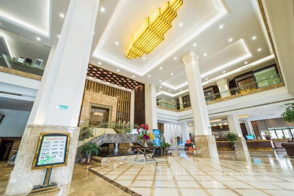 Qingdao Royal Garden Hotel Eksteriør bilde