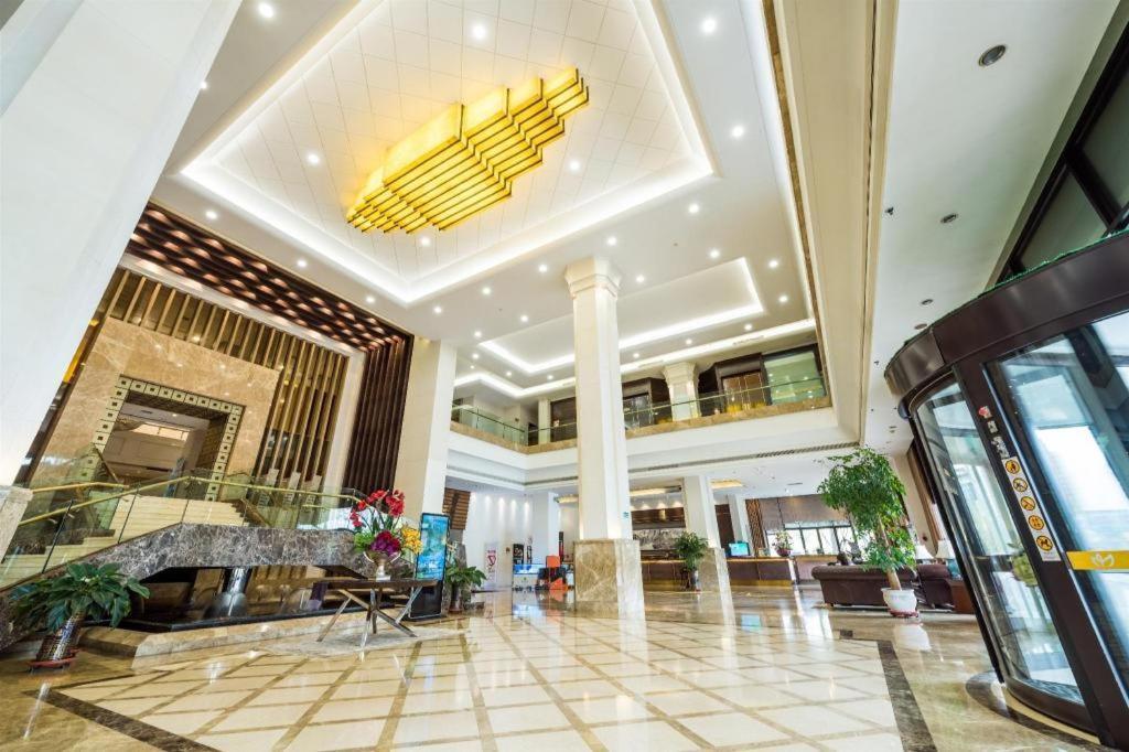 Qingdao Royal Garden Hotel Eksteriør bilde
