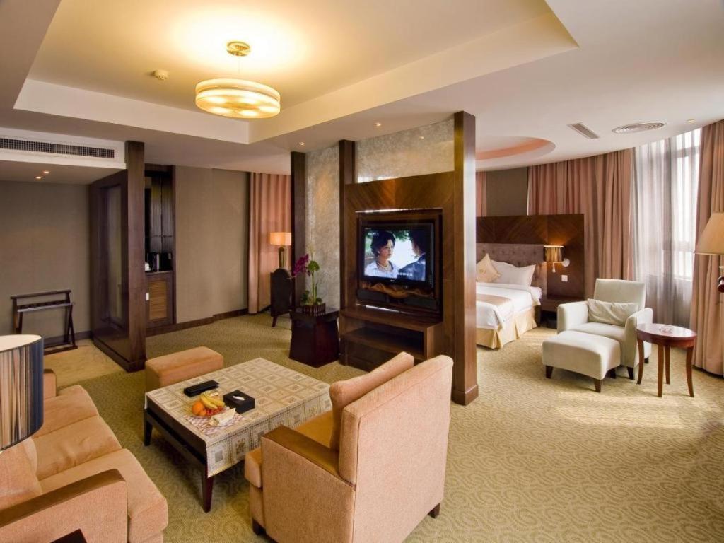 Qingdao Royal Garden Hotel Eksteriør bilde